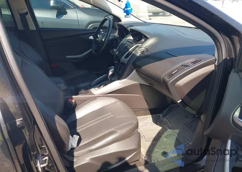 2014 Ford Focus Se from USA, damaged, VIN 1FADP3K25EL148573